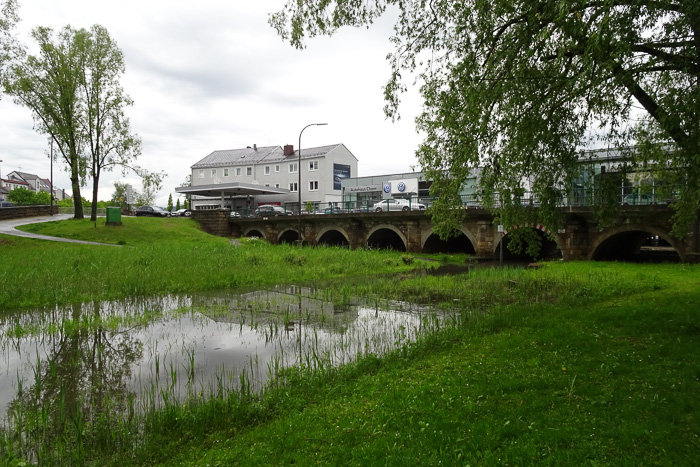 Der Radweg ist seit meinem letzten Besuch immer noch nicht abgetrocknet. 