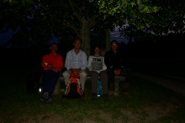 Aber die Macht der Nacht ist gebrochen.