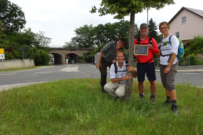 Nee oder? Stundenfoto auf dem Kreisel in Poppenricht? - Nein, das ist der Kreisel von Traßlberg!