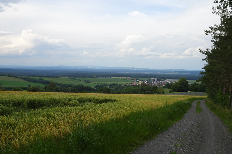 Blick über Kohlberg Richtung Fichtelgebirge.