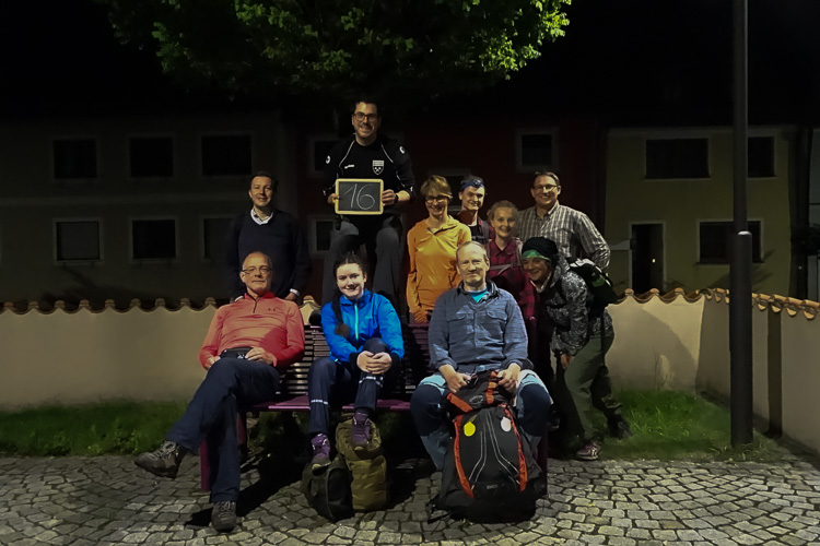 Ein letztes Mal erhalten wir Zuwachs. Wird sind jetzt 9 plus 1.