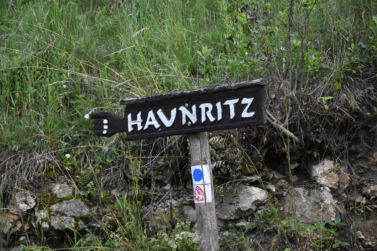 Das geschieht auf dem Weg nach Haunritz.