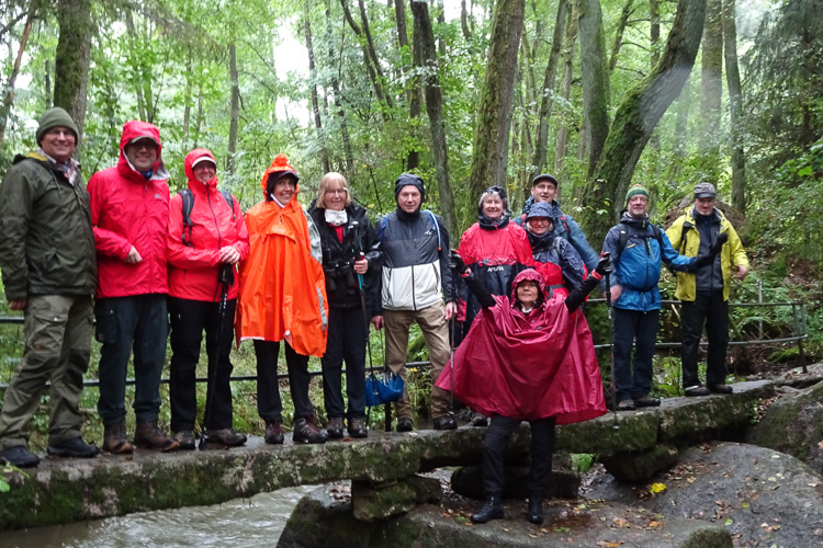 Ankunft im Lerautal an der Schafbruck. Erste BN-Wanderung mit ausgeglichenem Geschlechterverhältnis. 