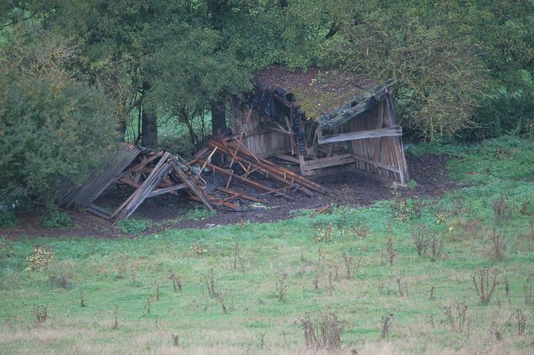 Die potentiellen Unterstände sind eh kaputt.