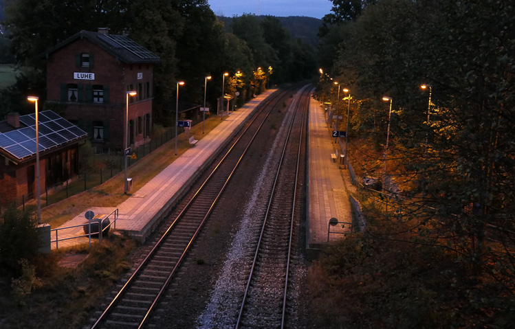 Die Vollendung findet am Bahnhof 