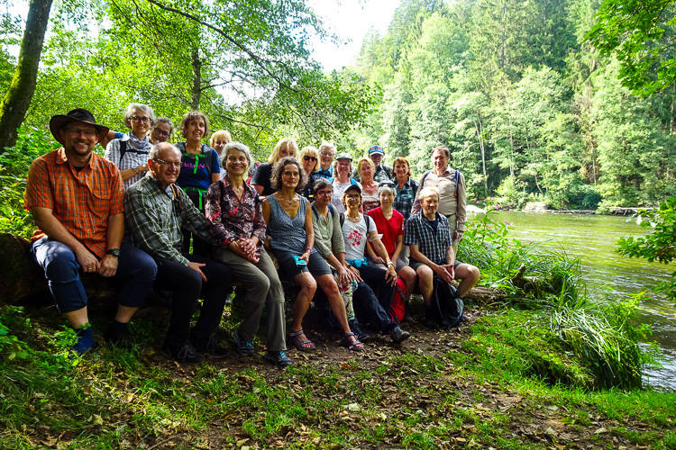 Wir nicht, wir sind im Bilde.