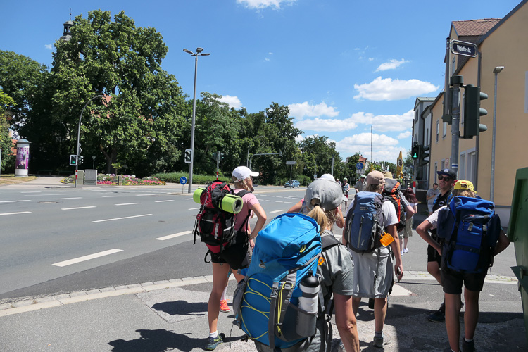 Wir müssen noch die Großstadt Amberg halb durchqueren.
