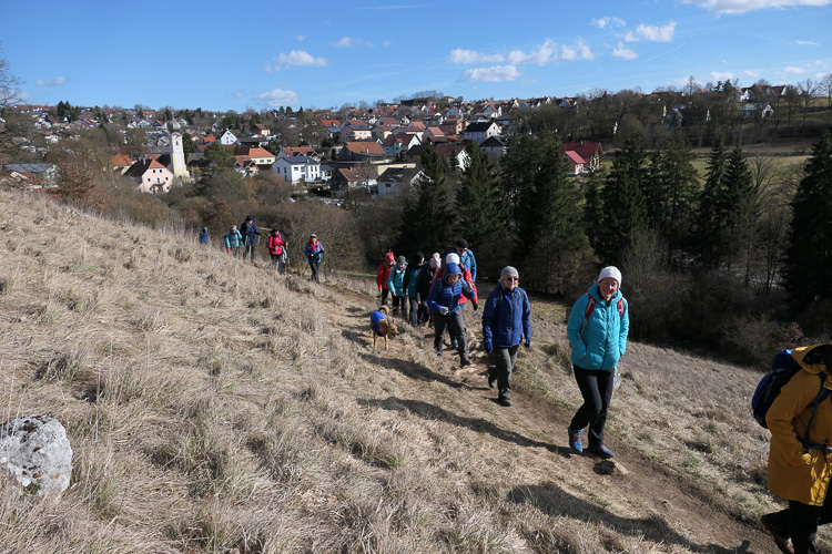 Nach Einkehr beim Erber geht's diesmal anders weiter, ...