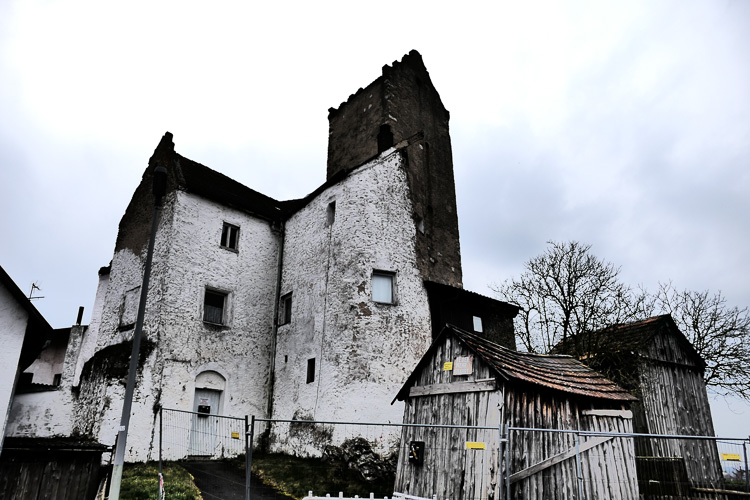 Es gibt Baudenkmäler, die würde man nicht einmal geschenkt nehmen.