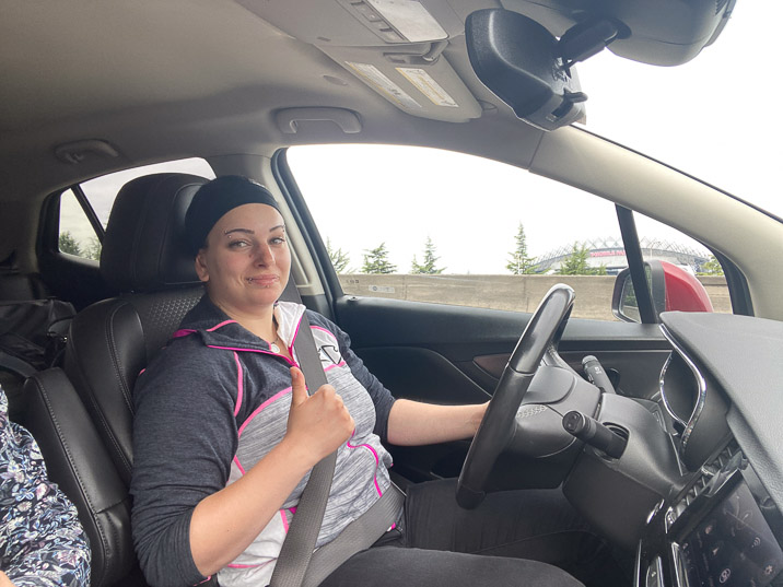 We pick up our Buick rental car and drive into Seattle. Frieda drives, I navigate, Beate supervises everything.