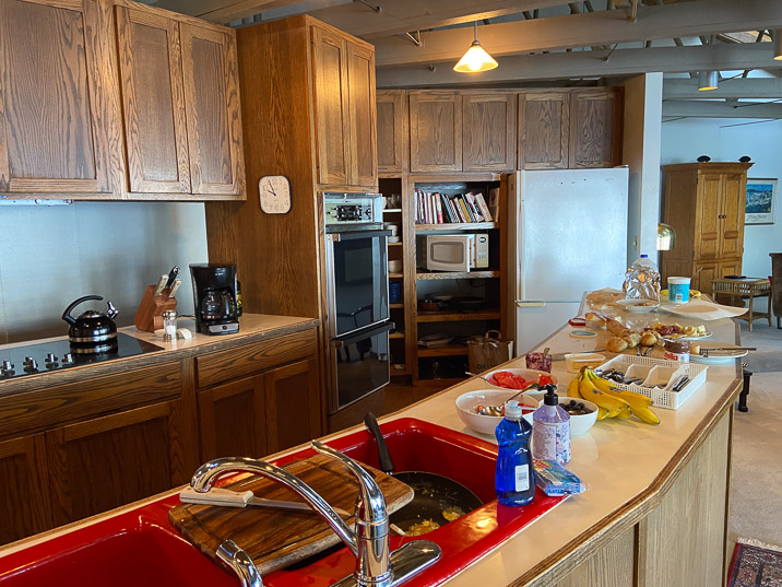 The next morning starts with food again. At another Air BnB place.
