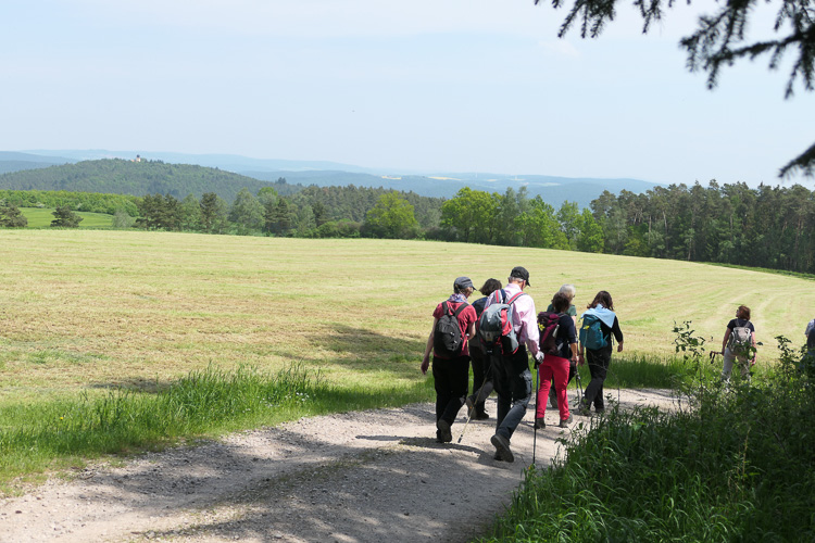 Am Horizont ist das nächste Ziel aufgetaucht: Der Eixlberg samt Emmausklause.